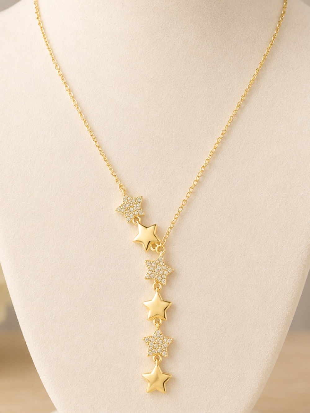 Shooting star gold necklace
